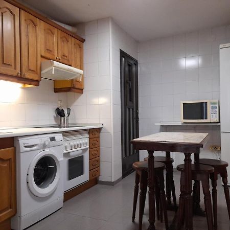 Apartamento NO FIESTAS, solo familias, parejas o trabajo PARKING Público Gratis a 300m Toledo Exterior foto